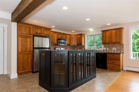 11 Hartley Farm Lane Kittery ME 03904