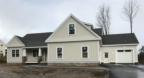 557 Seamans Road New London NH 03257