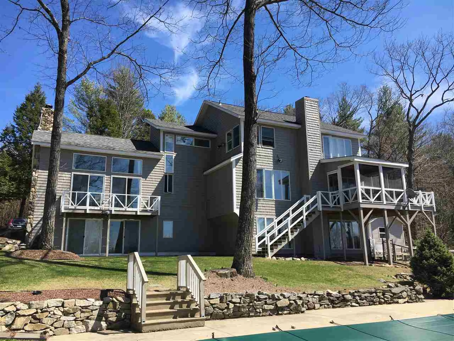 28 Trivett Lane Holderness NH 03245-5161