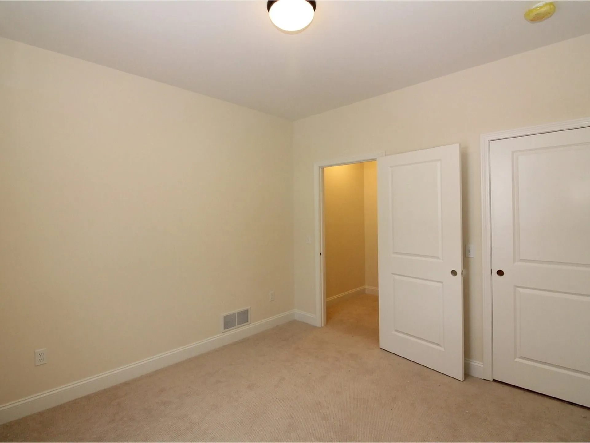 45 Laurentide Lane South Burlington VT 05403