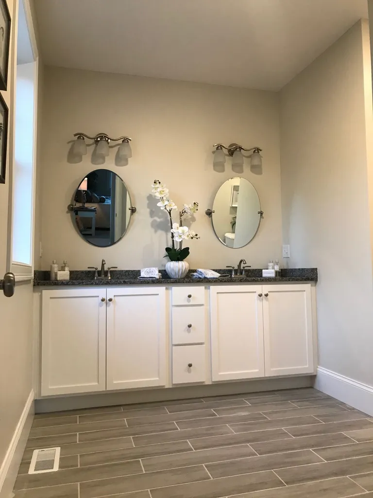 3 Blackstone Drive Raymond NH 03077
