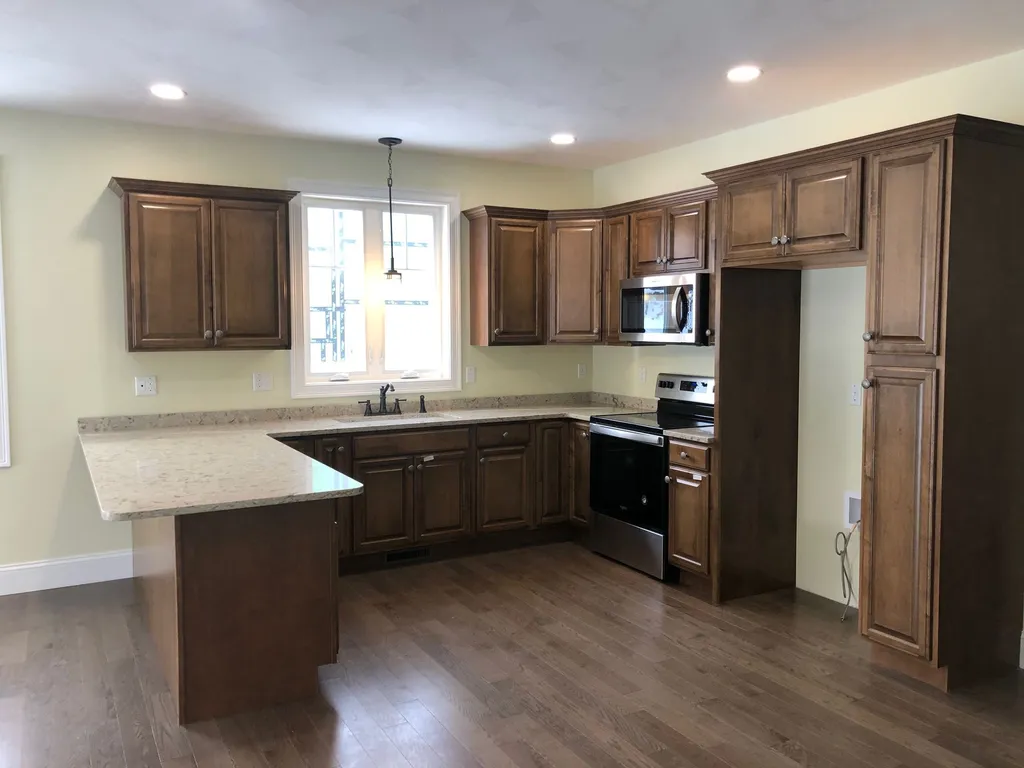 3 Blackstone Drive Raymond NH 03077