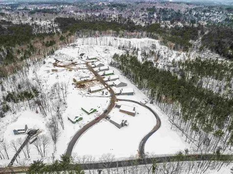 3 Blackstone Drive Raymond NH 03077