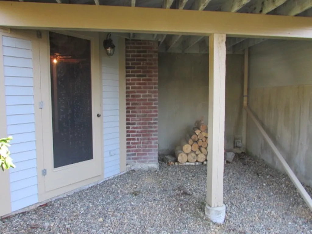 28 Windsor Square Laconia NH 03246