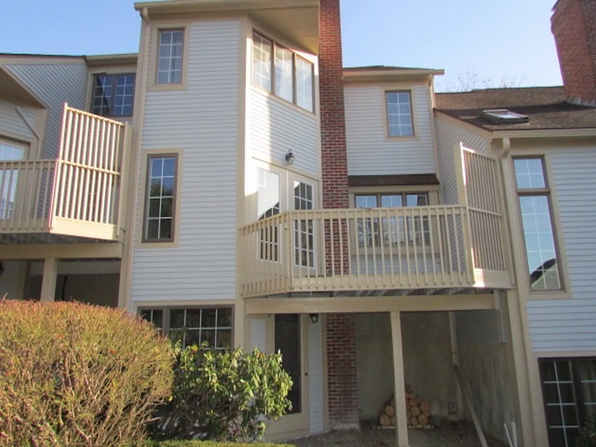 28 Windsor Square Laconia NH 03246