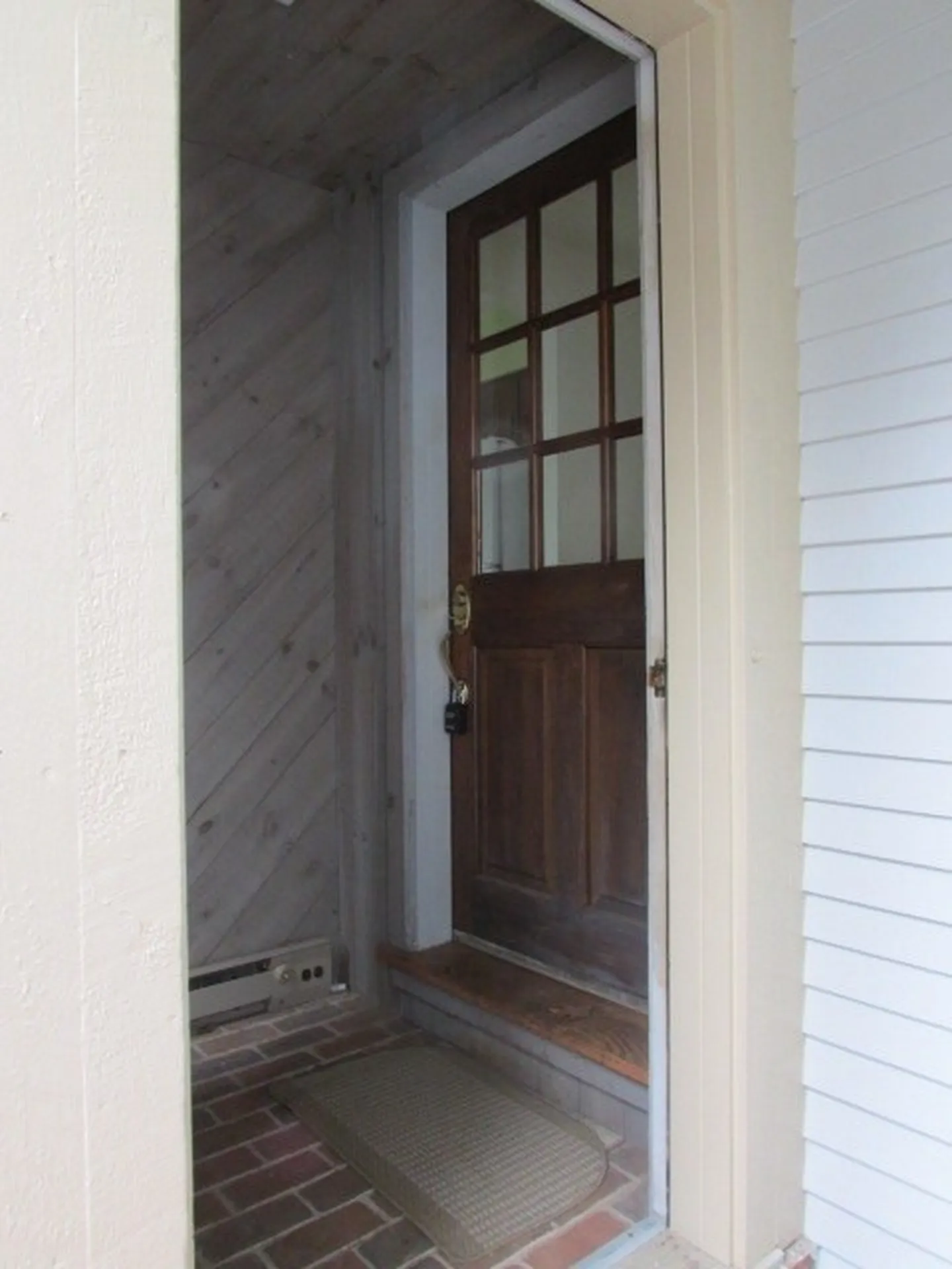 28 Windsor Square Laconia NH 03246