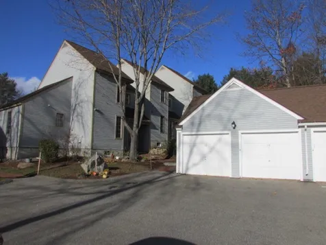 28 Windsor Square Laconia NH 03246