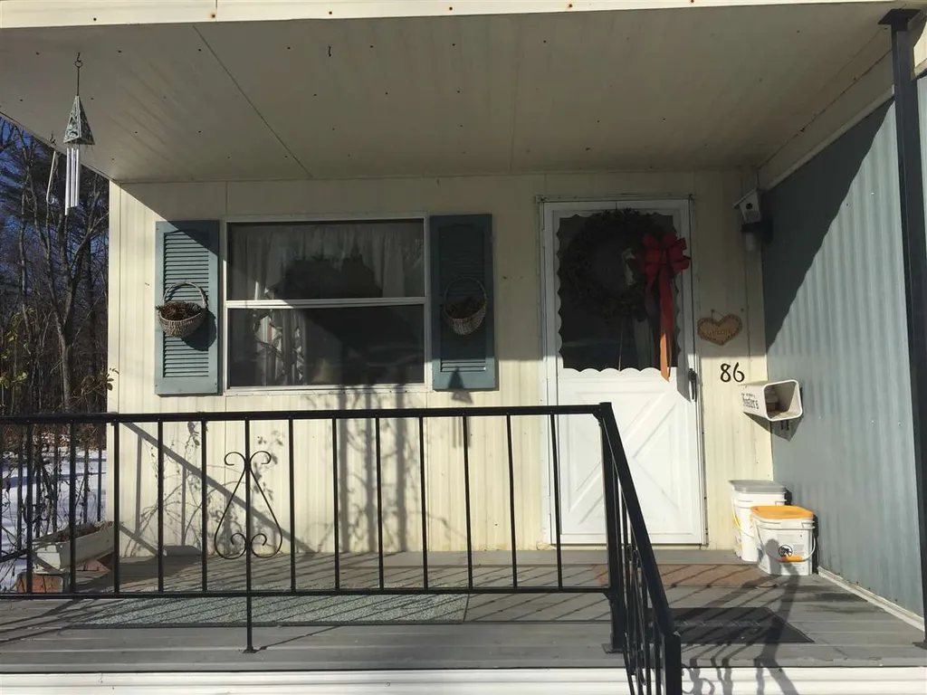 86 Trade Wind Lane Rochester NH 03867