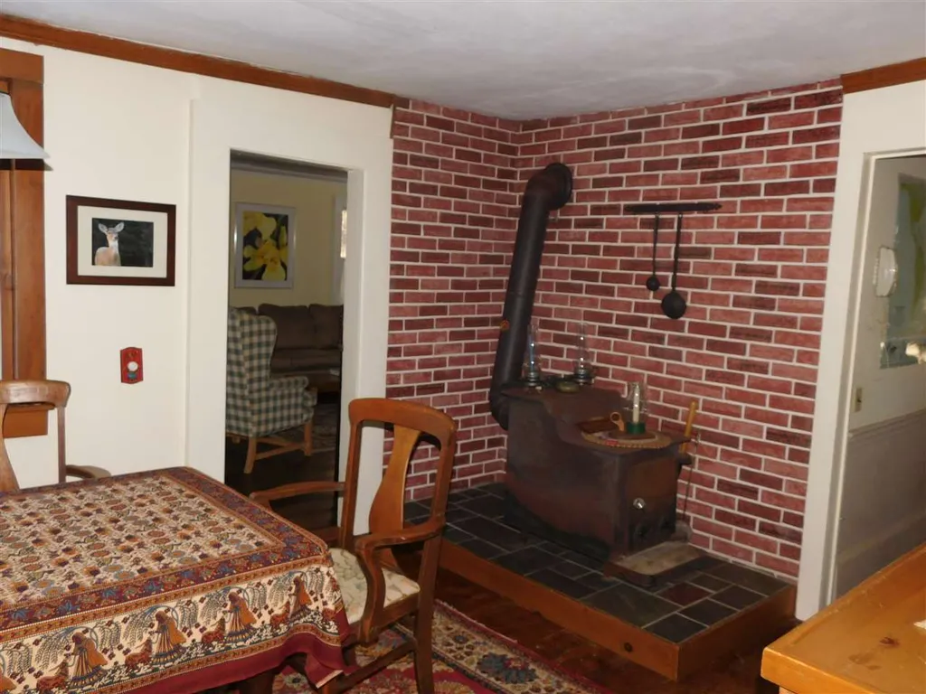 181 Governors Road Brookfield NH 03872