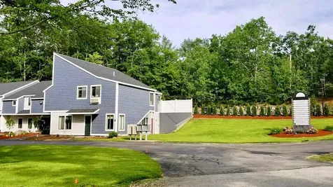 10 Chestnut Drive Bedford NH 03110