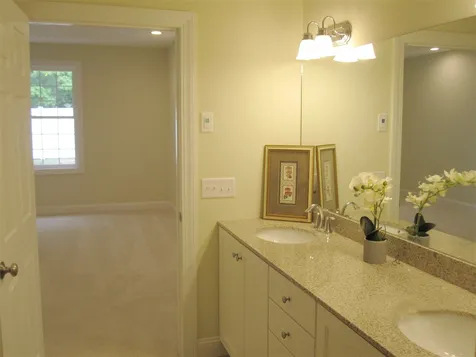 29 Churchill Lane Colchester VT 05446