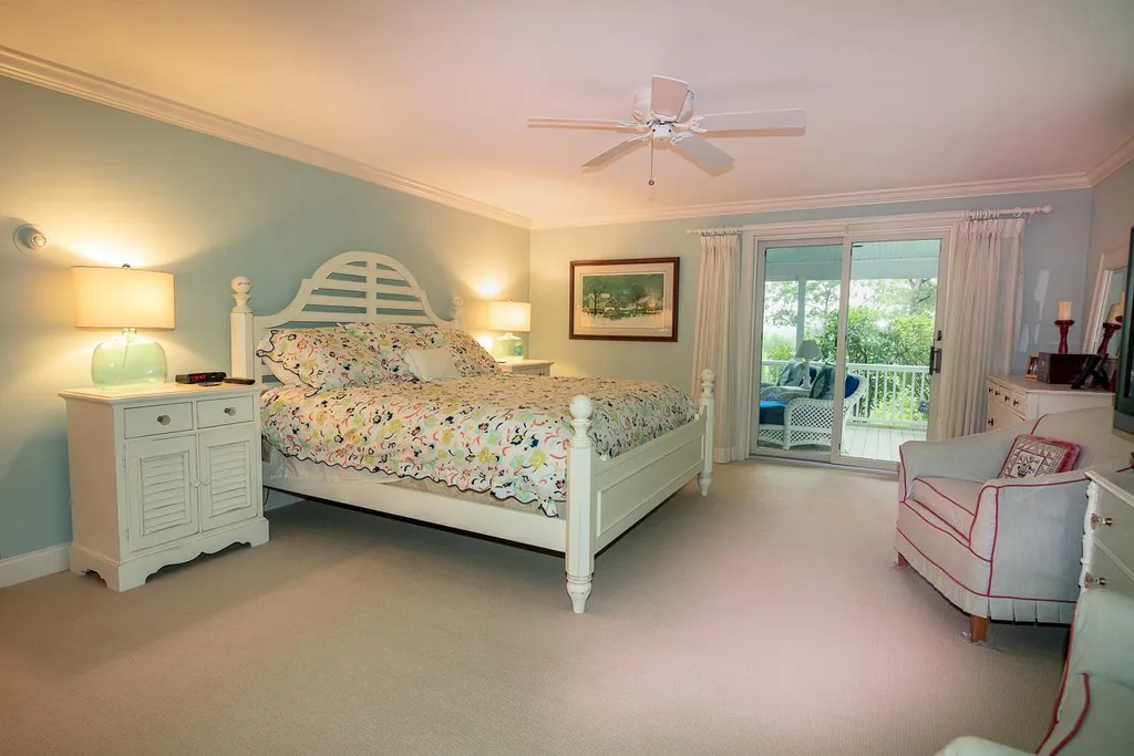 19 Spring Hill Road Moultonborough NH 03254