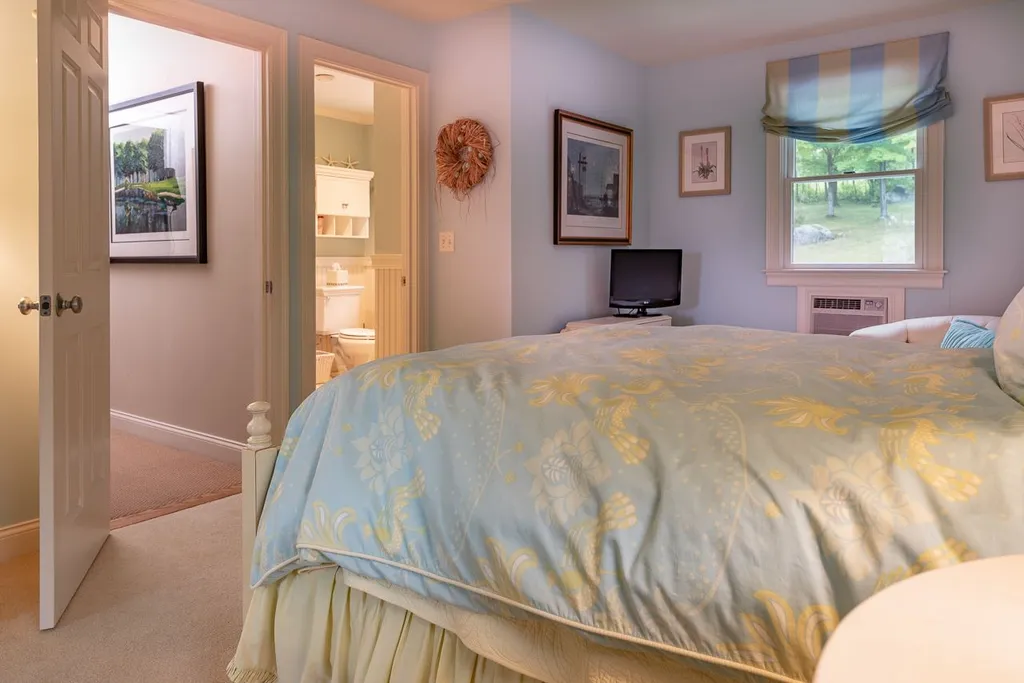 19 Spring Hill Road Moultonborough NH 03254