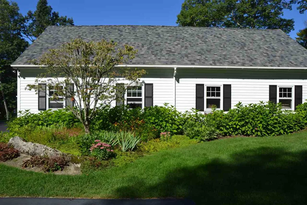 19 Spring Hill Road Moultonborough NH 03254