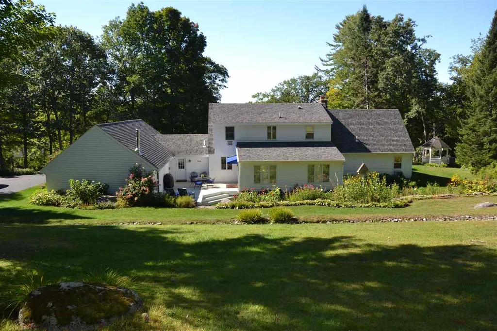 19 Spring Hill Road Moultonborough NH 03254