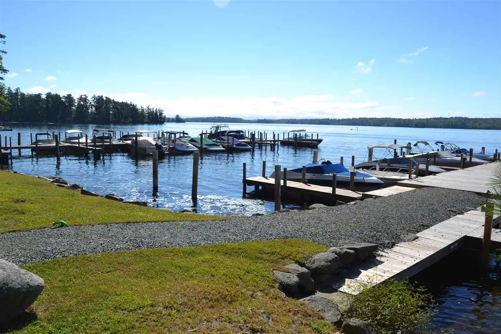 19 Spring Hill Road Moultonborough NH 03254