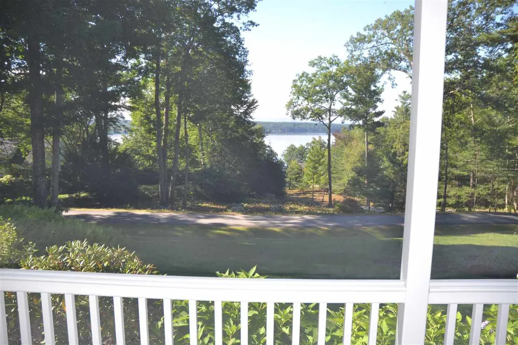 19 Spring Hill Road Moultonborough NH 03254