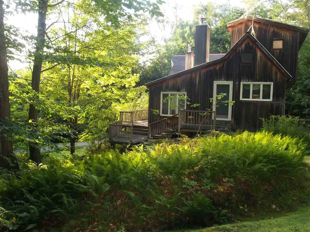 49 Uphill Road Landgrove VT 05148