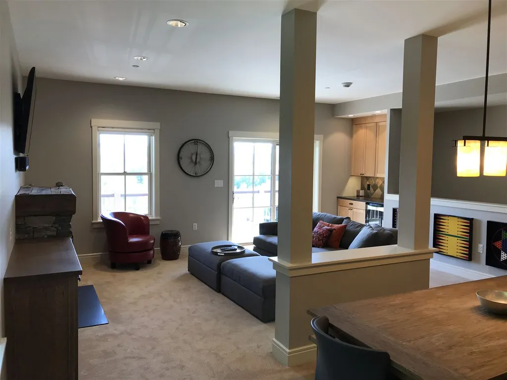 Rb9 Rice Brook Drive Warren VT 05674