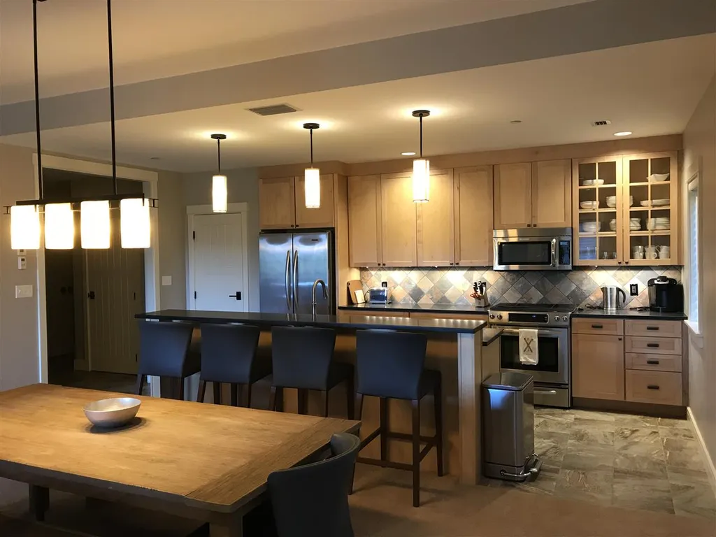 Rb9 Rice Brook Drive Warren VT 05674