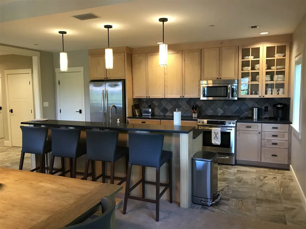 Rb9 Rice Brook Drive Warren VT 05674