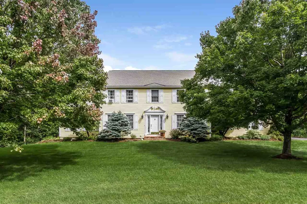 24 Longview Drive Bow NH 03304
