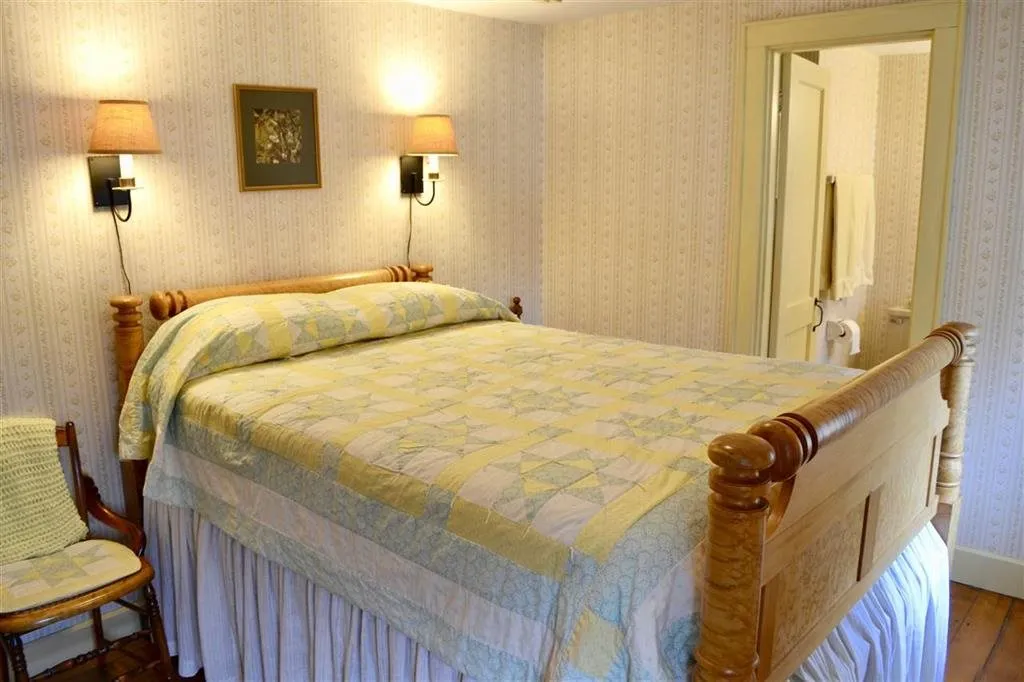 1912 Mill Brook Road Fayston VT 05673