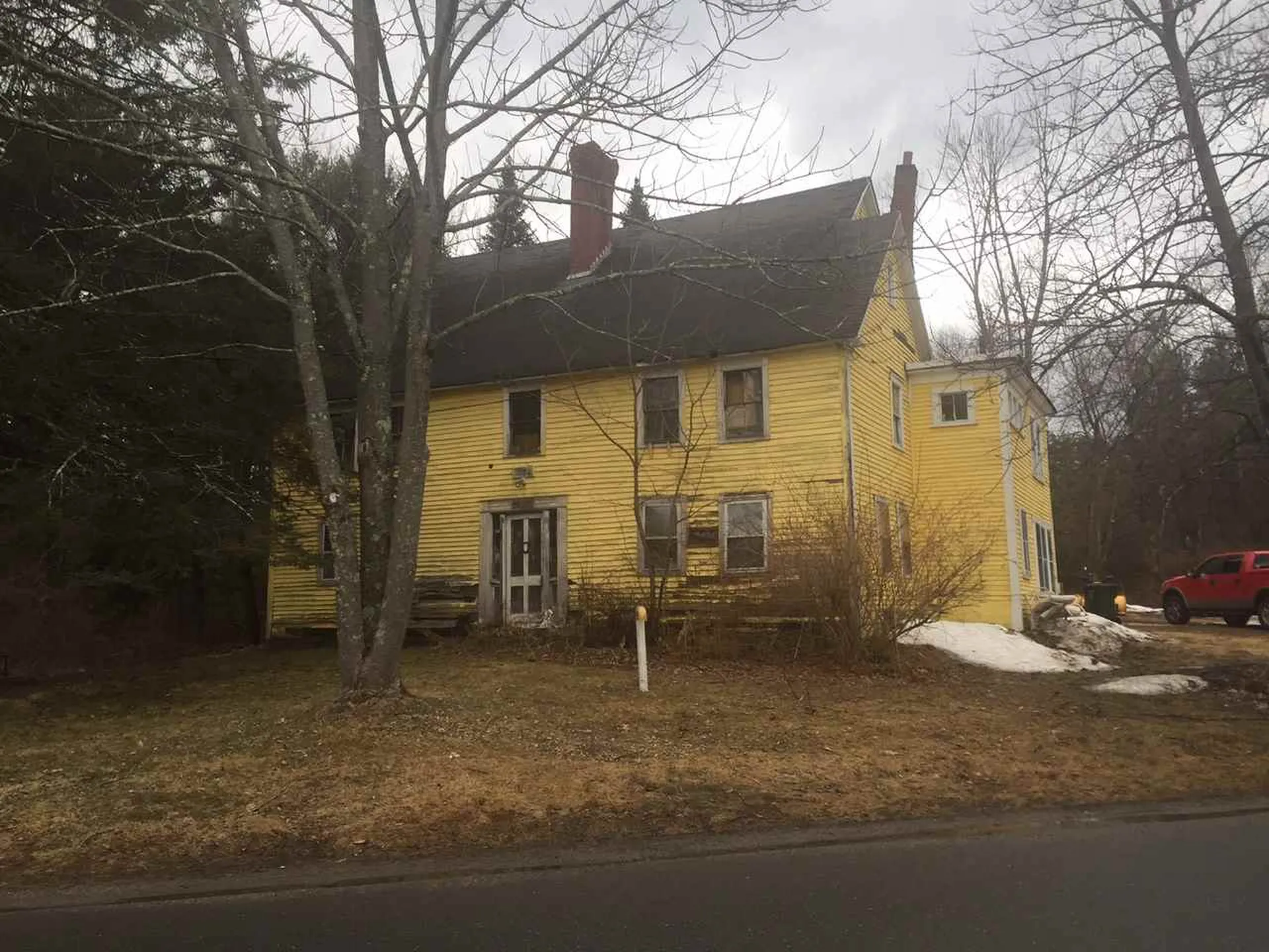 5 Chase Road Londonderry NH 03053