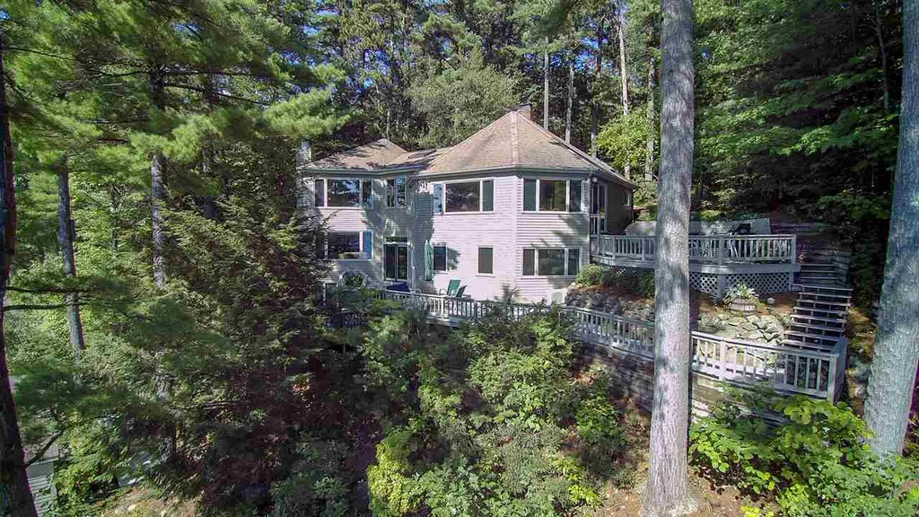 456 Sewall Road Wolfeboro NH 03894