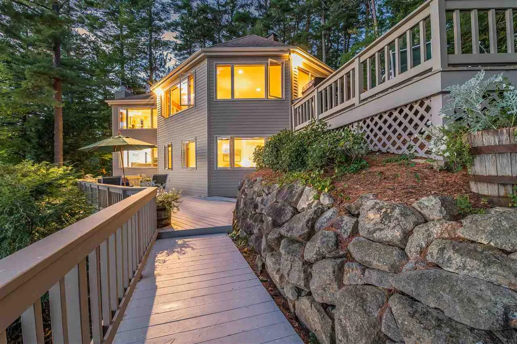 456 Sewall Road Wolfeboro NH 03894