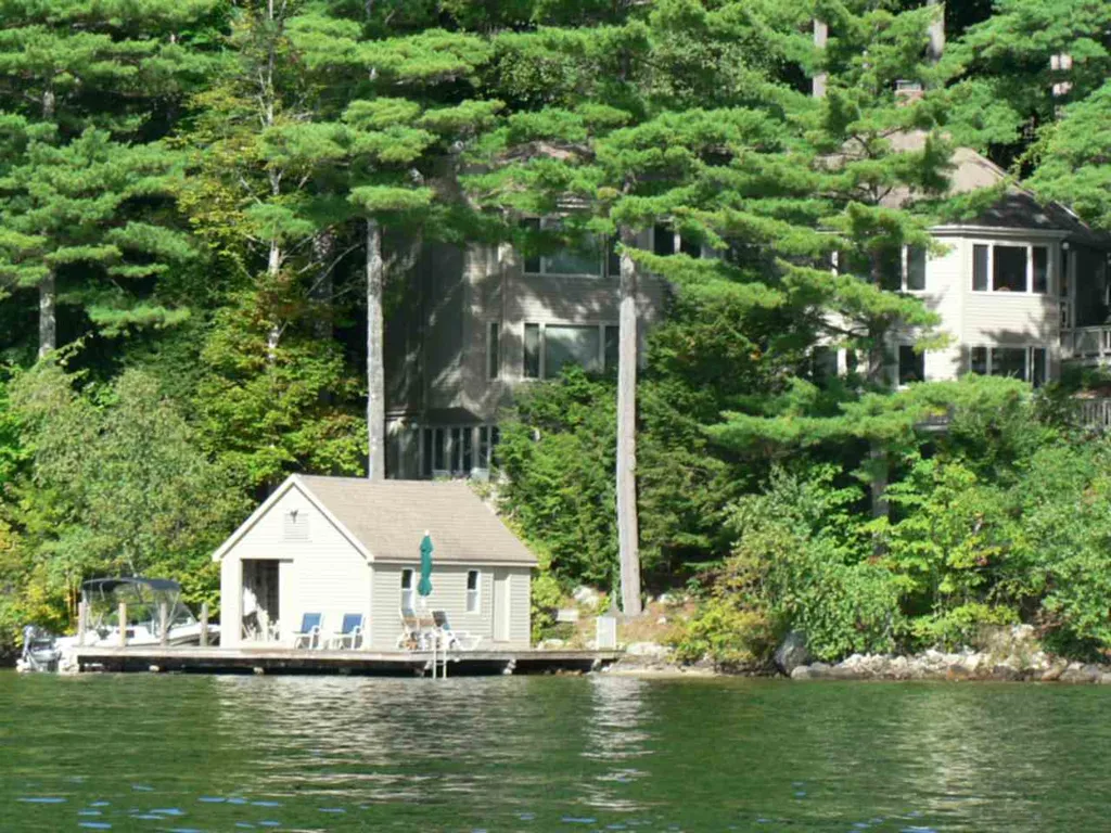 456 Sewall Road Wolfeboro NH 03894