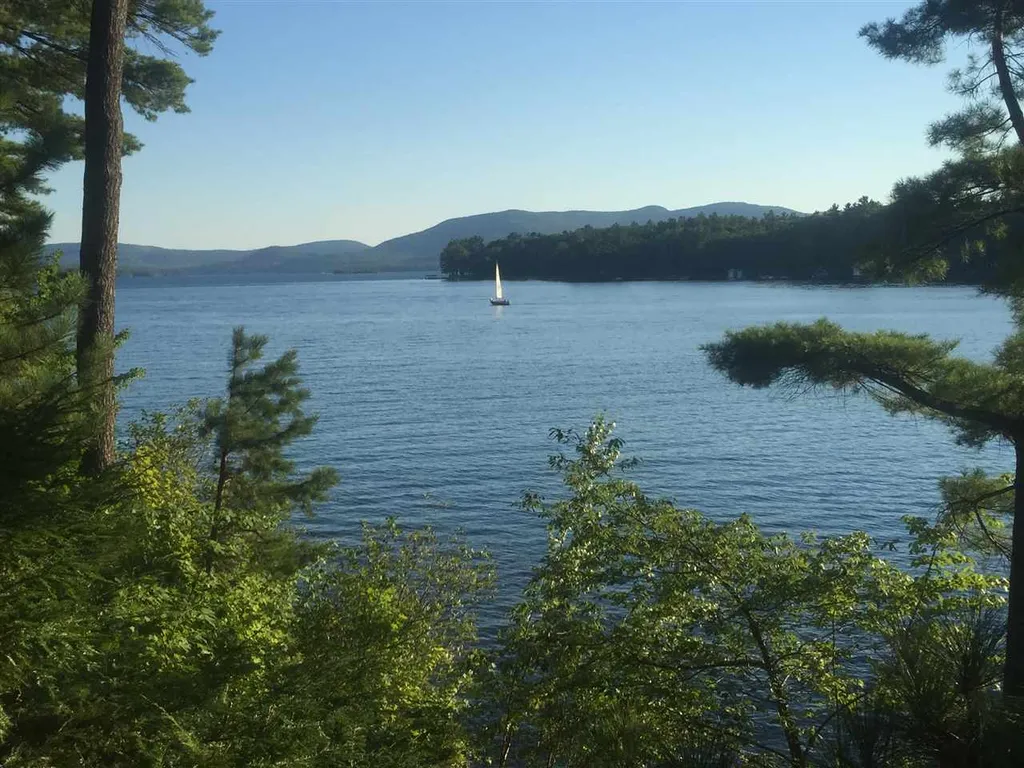 456 Sewall Road Wolfeboro NH 03894