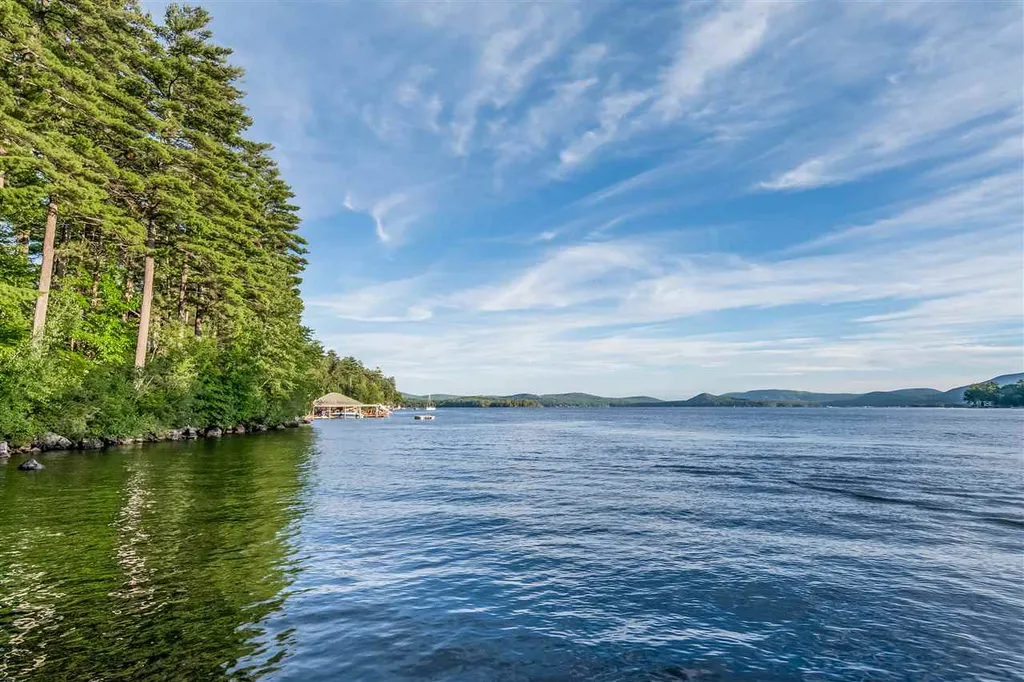 456 Sewall Road Wolfeboro NH 03894