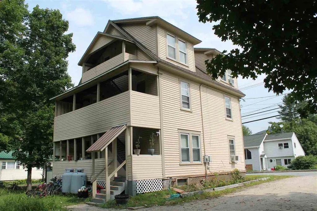 25 Main Street Woodstock NH 03262