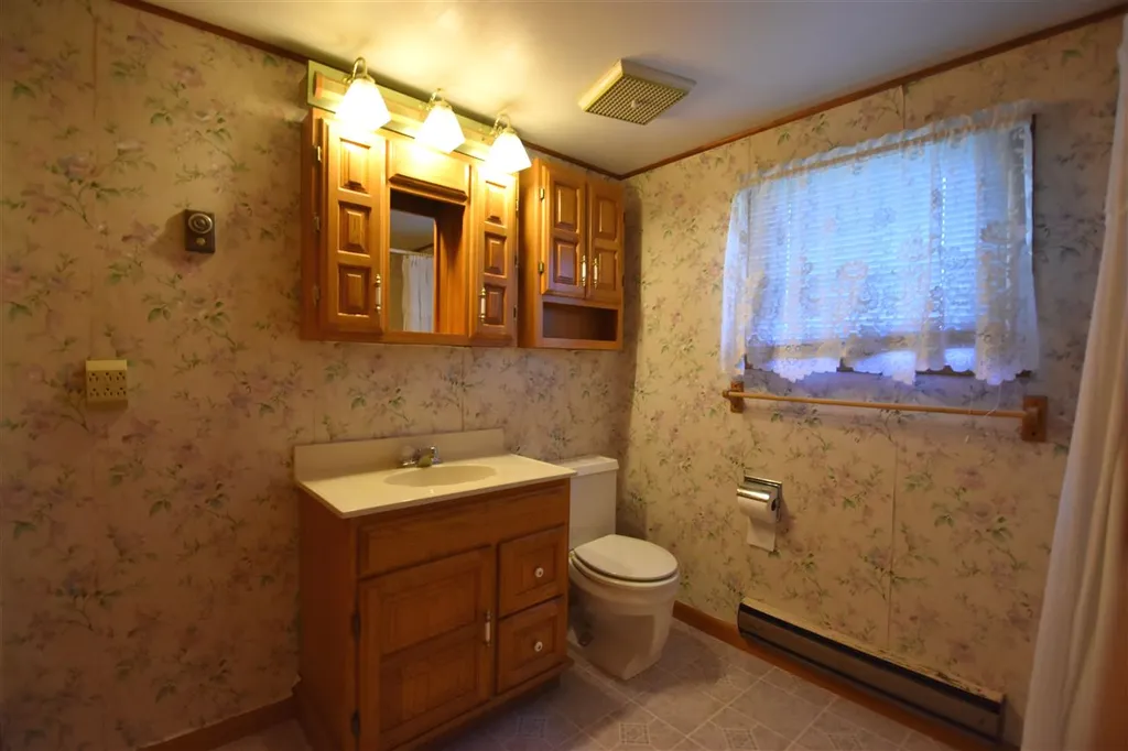 7 Crescent Drive Vergennes VT 05491