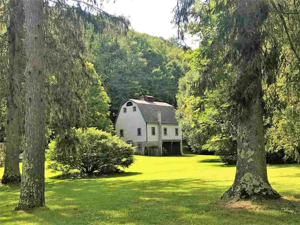 1456 River Road Arlington VT 05250