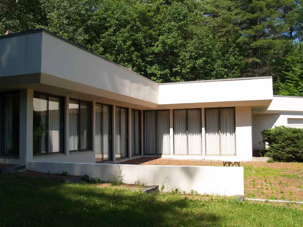 42 Winhall Hollow Road Winhall VT 05340
