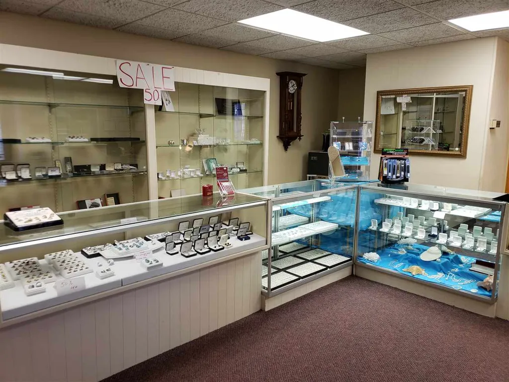 60 Whittier Highway Moultonborough NH 03254