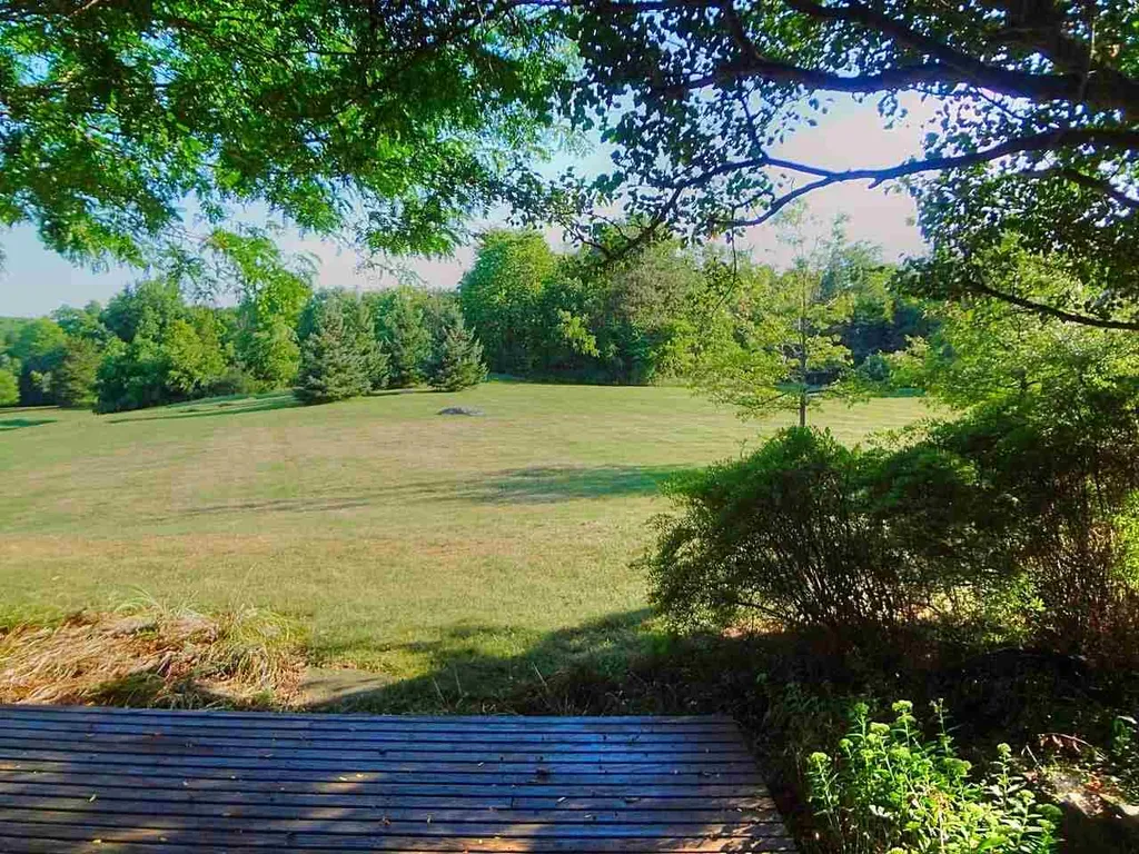 2015 Dorset Street Charlotte VT 05445
