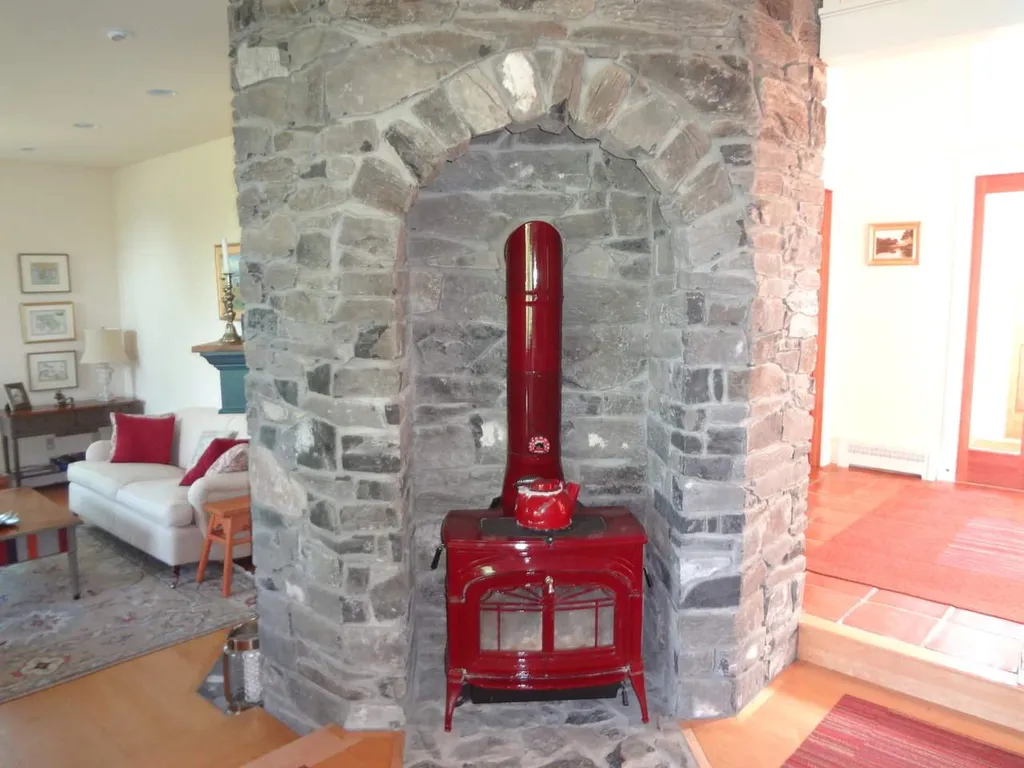 2015 Dorset Street Charlotte VT 05445