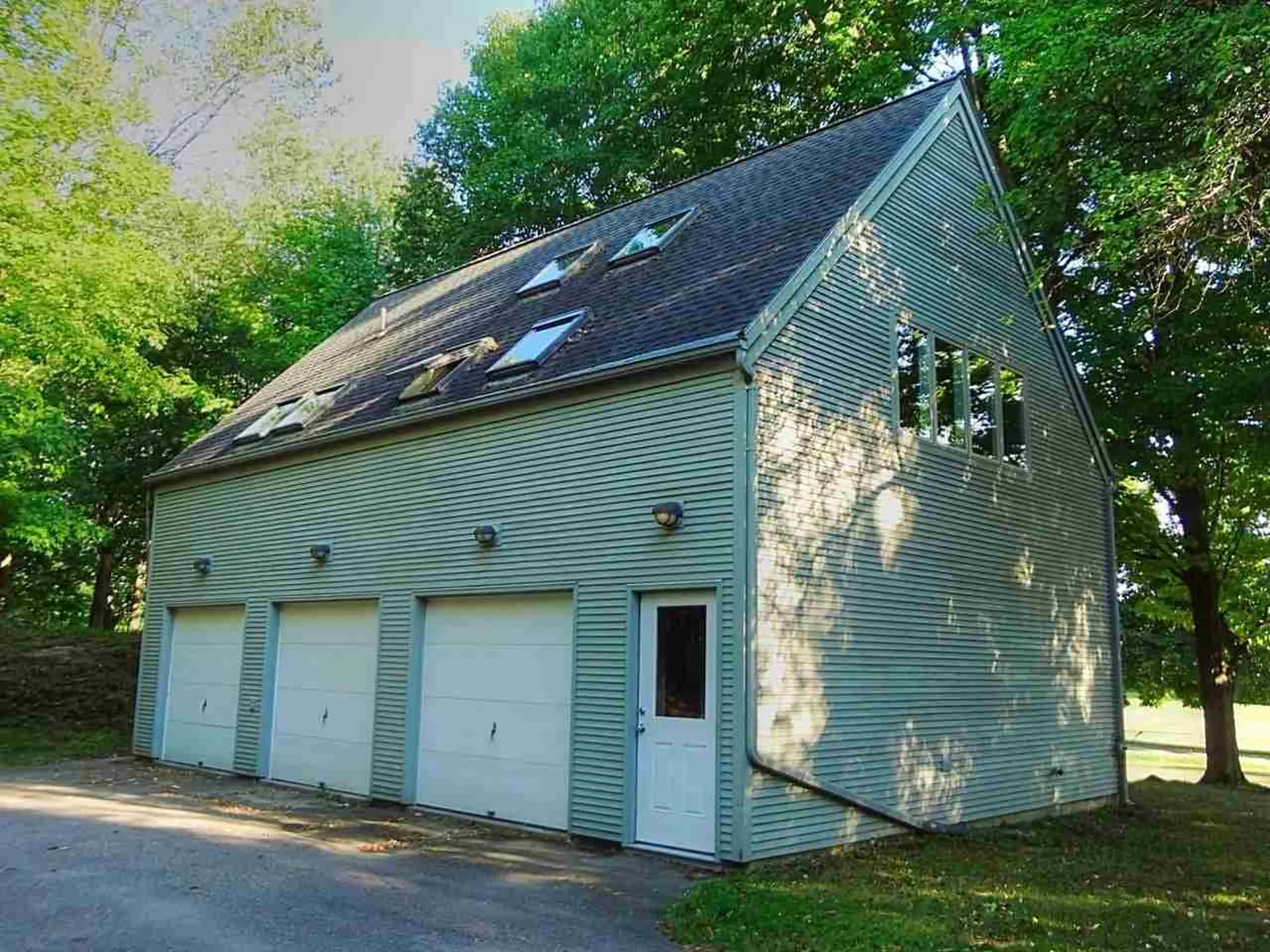 2015 Dorset Street Charlotte VT 05445