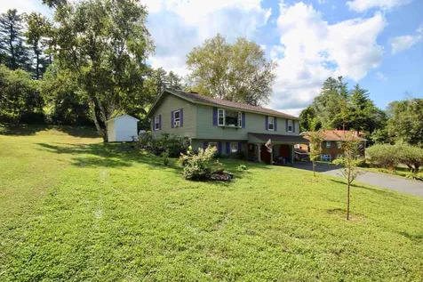 8 Meadow Lane Windsor VT 05089