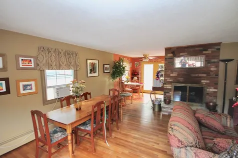 8 Meadow Lane Windsor VT 05089