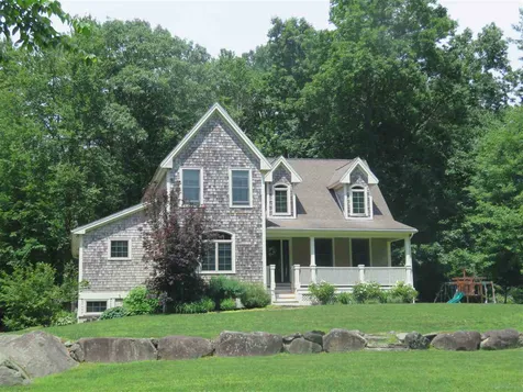 137 Brentwood Road Exeter NH 03833
