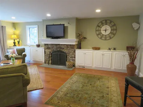 137 Brentwood Road Exeter NH 03833