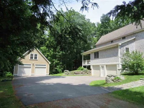 137 Brentwood Road Exeter NH 03833