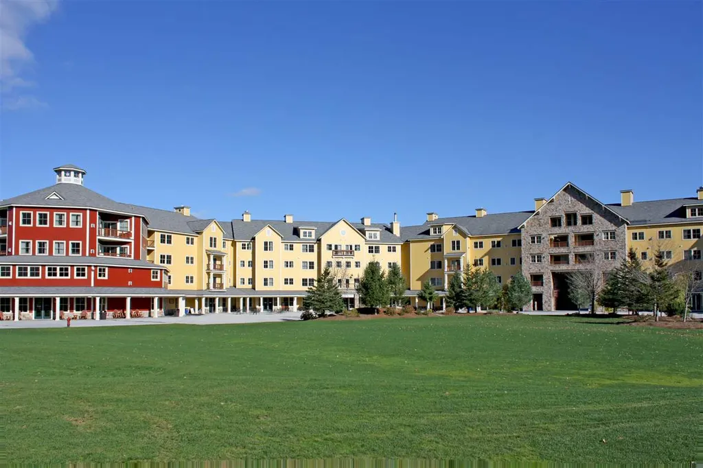 346/348 Qtr. I V Jackson Gore Inn Ludlow VT 05149