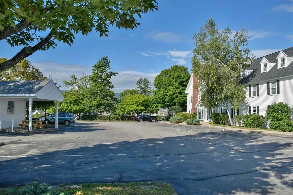 2617 White Mountain Highway Conway NH 03860