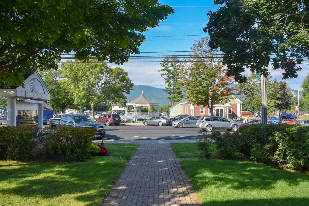 2617 White Mountain Highway Conway NH 03860