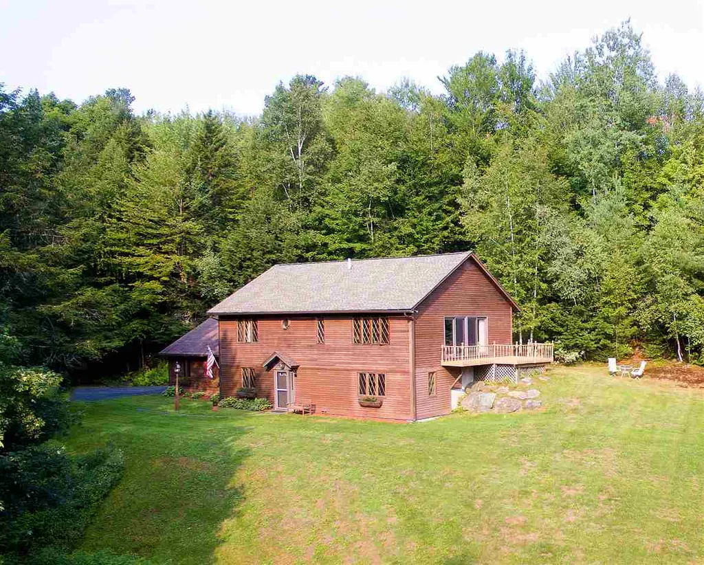 228 Lower Moulton Lane Stowe VT 05672